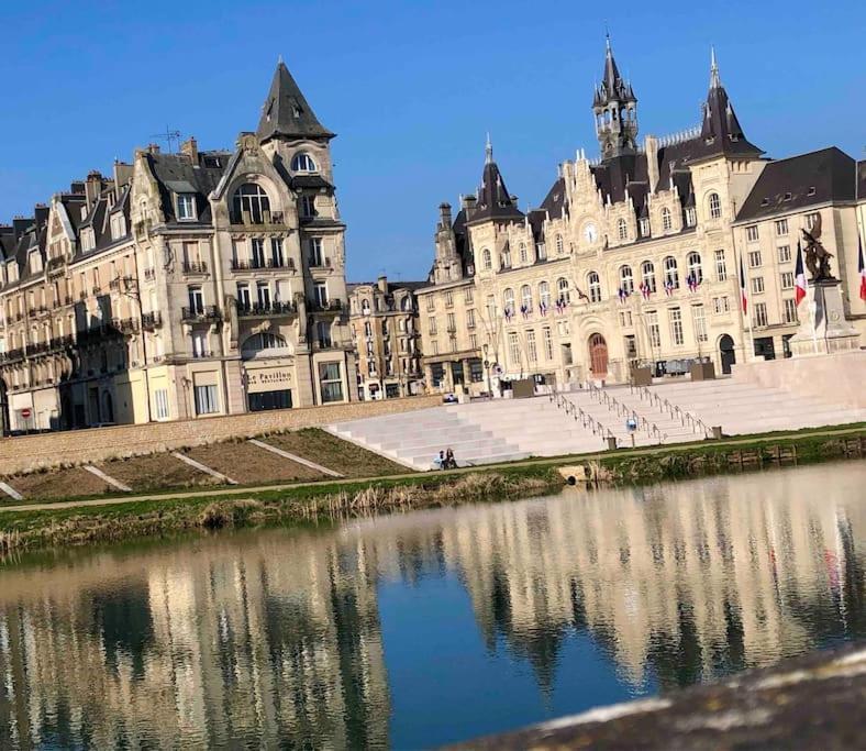 La Suite 7 Gite Urbain Charleville-Mézières Exterior foto